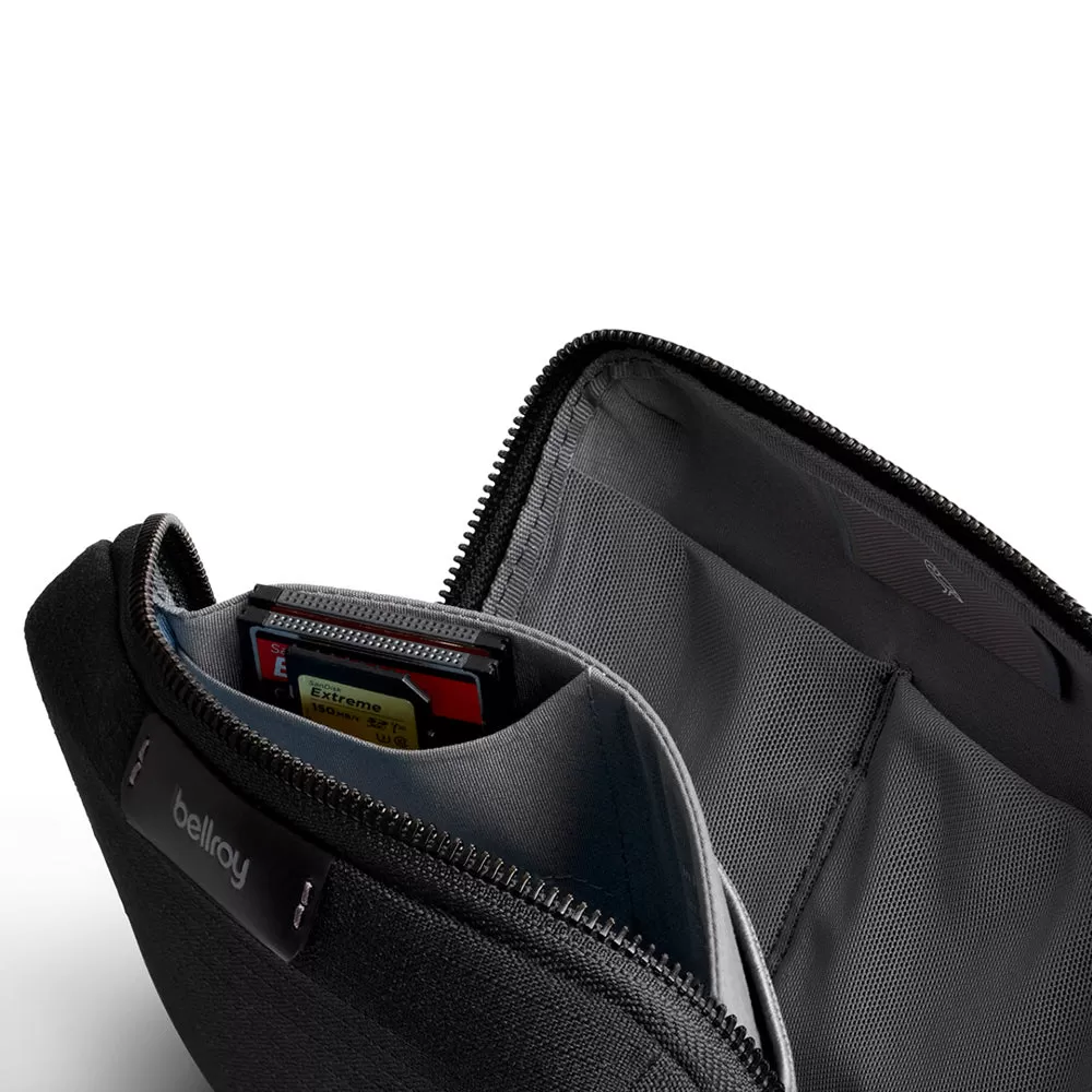 Bellroy Tech Kit Compact Black