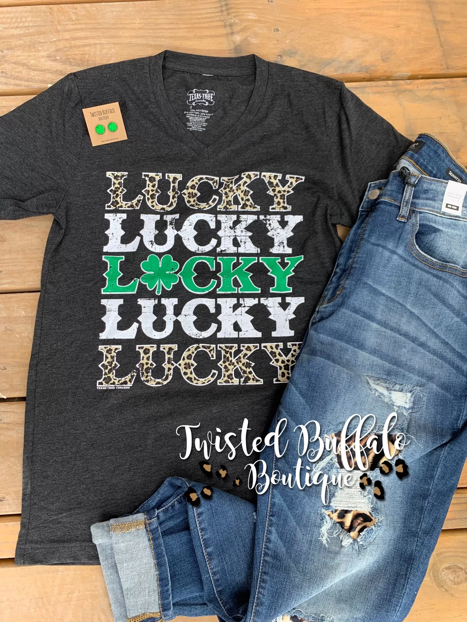 Char-Black {LUCKY LUCKY LUCKY} Leopard   Shamrock V-Neck Tee