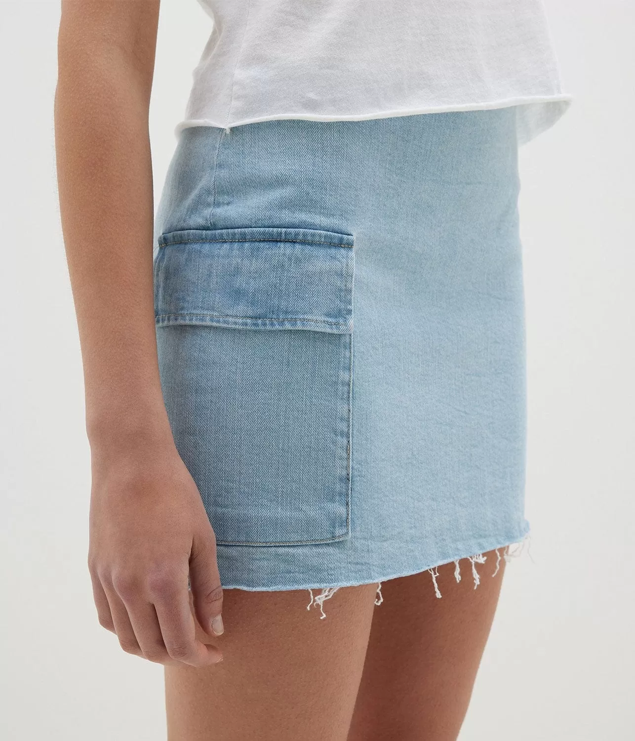 DENIM UTILITY MINI SKIRT- LIGHT VINTAGE