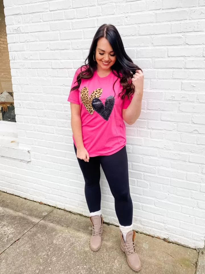 {DOUBLE LOVE} Appliqued Leopard   Black Sequins Hearts Fuchsia Pink Crew Neck Tee