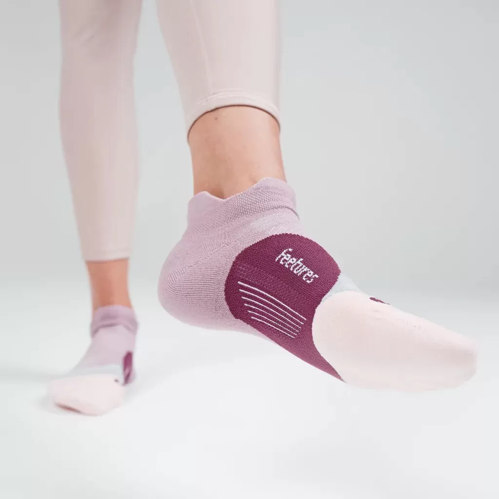 Feetures Elite Light Cushion No Show Tab Socks - Lilac Mauve