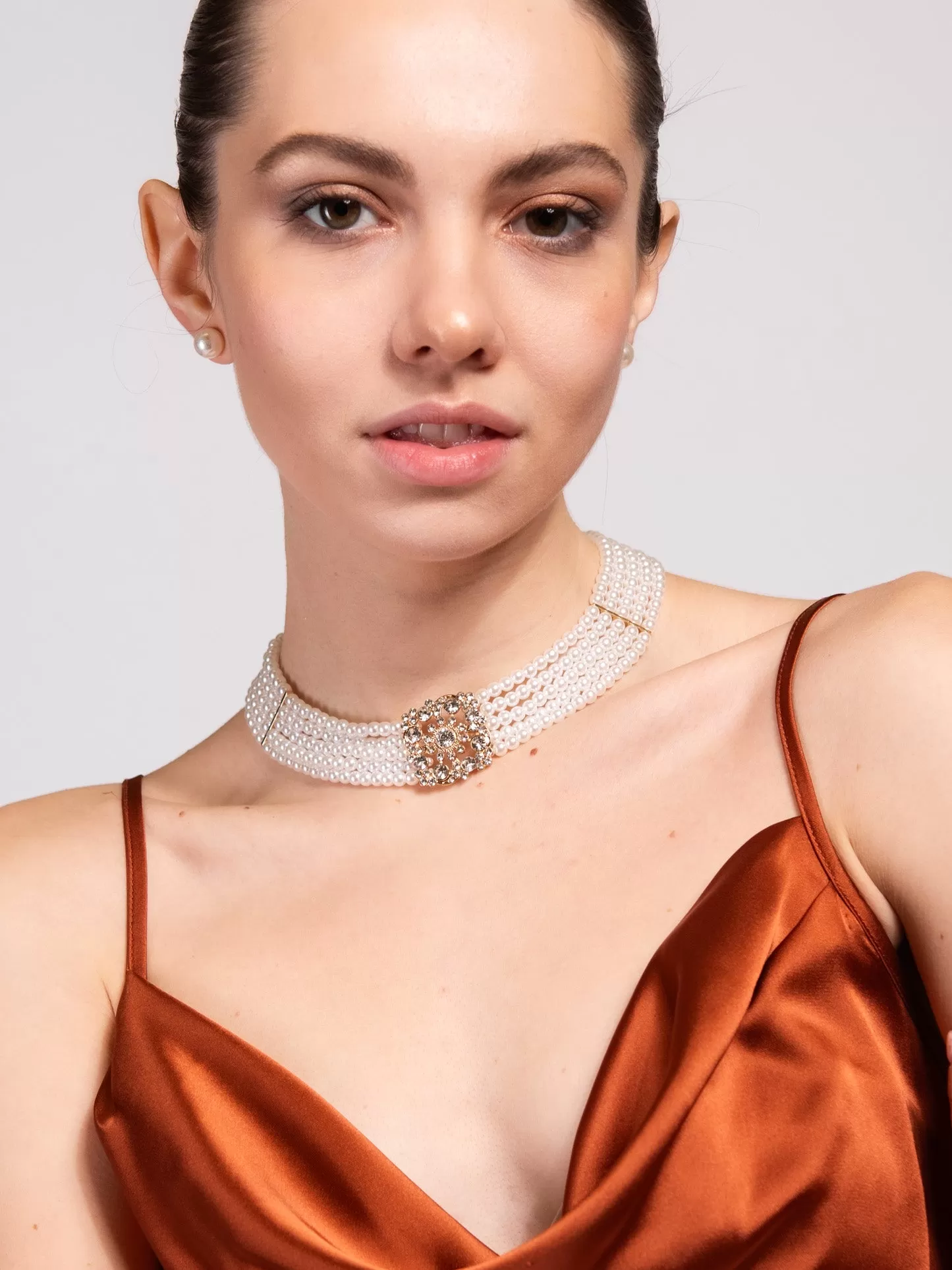 Gillian Pearl 5 Line Choker Necklace Set