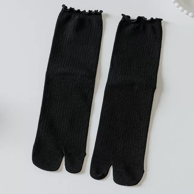 LILLIE Tabi Socks