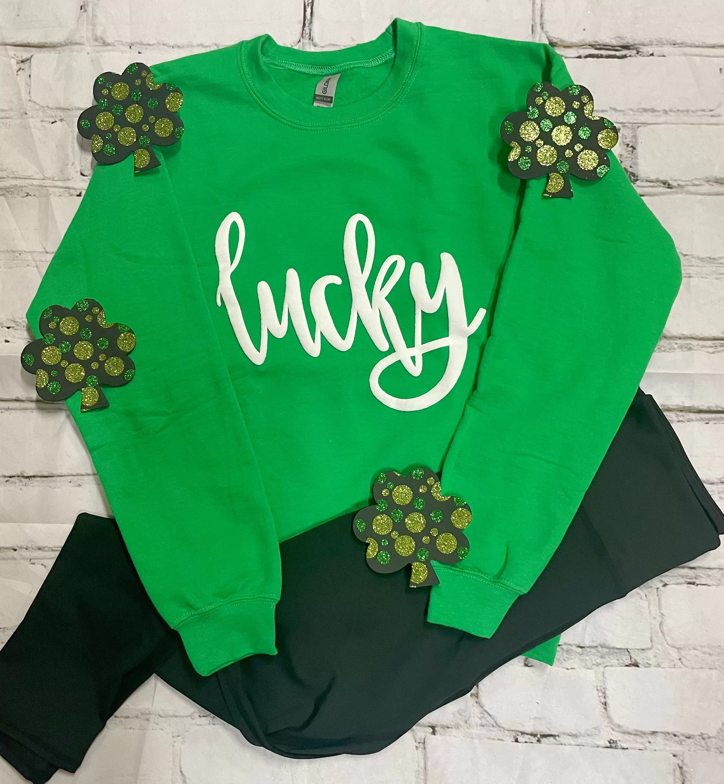 {LUCKY YOU} White Puff Ink Kelly Green Crew Neck Sweatshirt