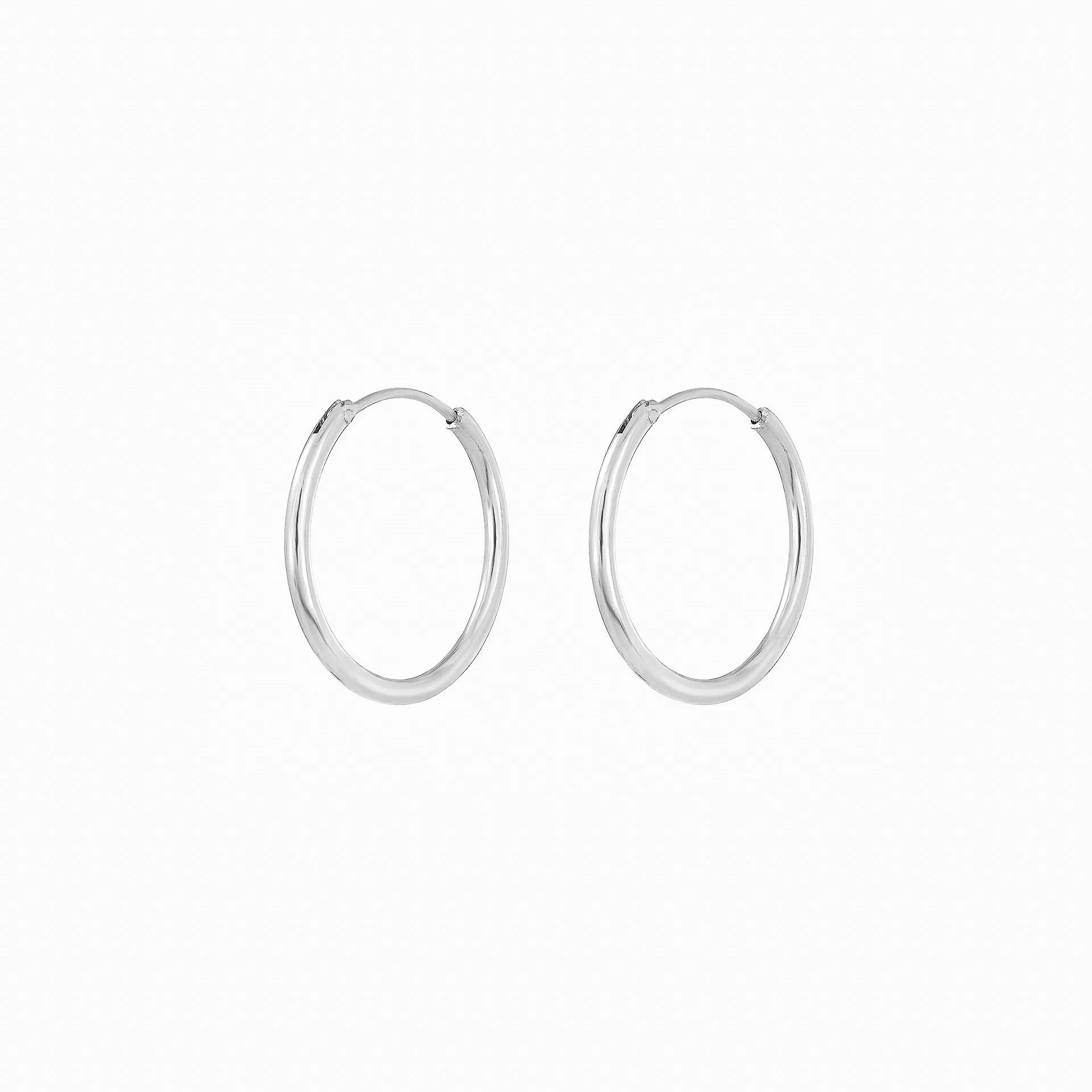 Mabel Medium Hoops