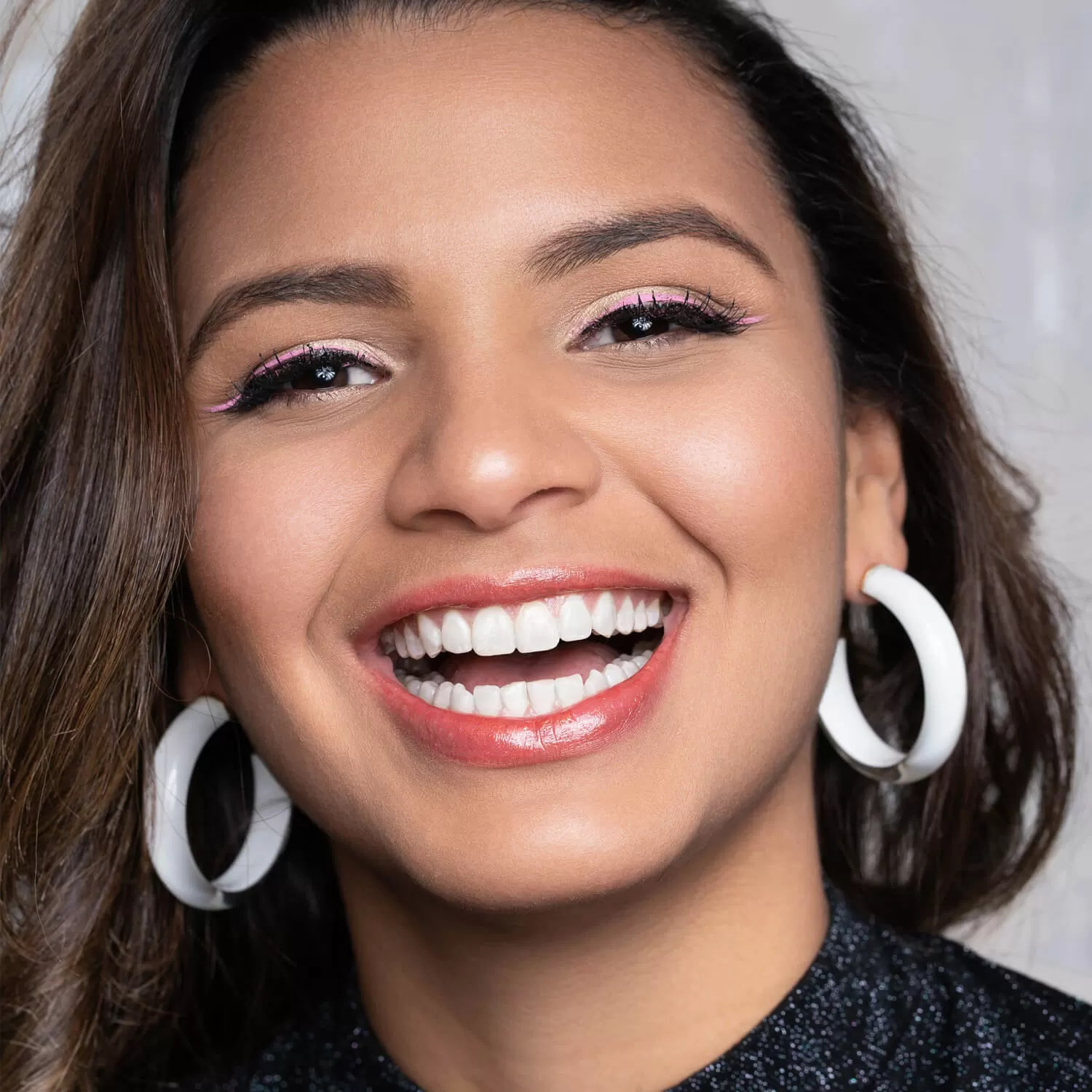 Medium Illusion Hoop Earrings in Neutrals