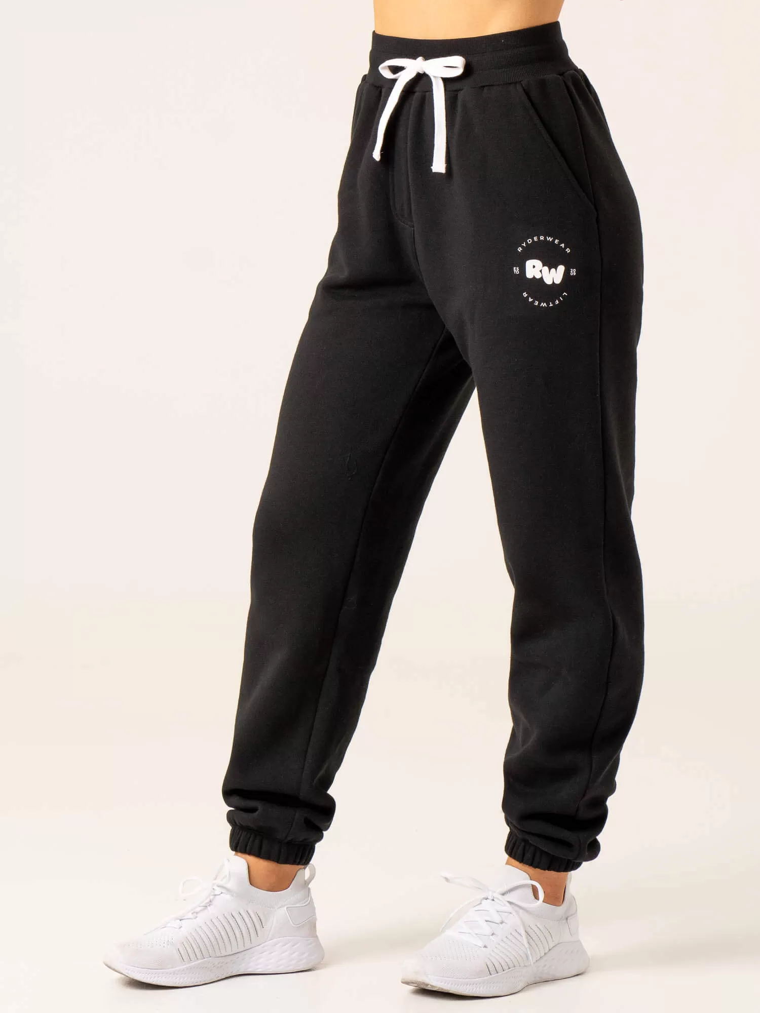 Momentum Track Pants - Black