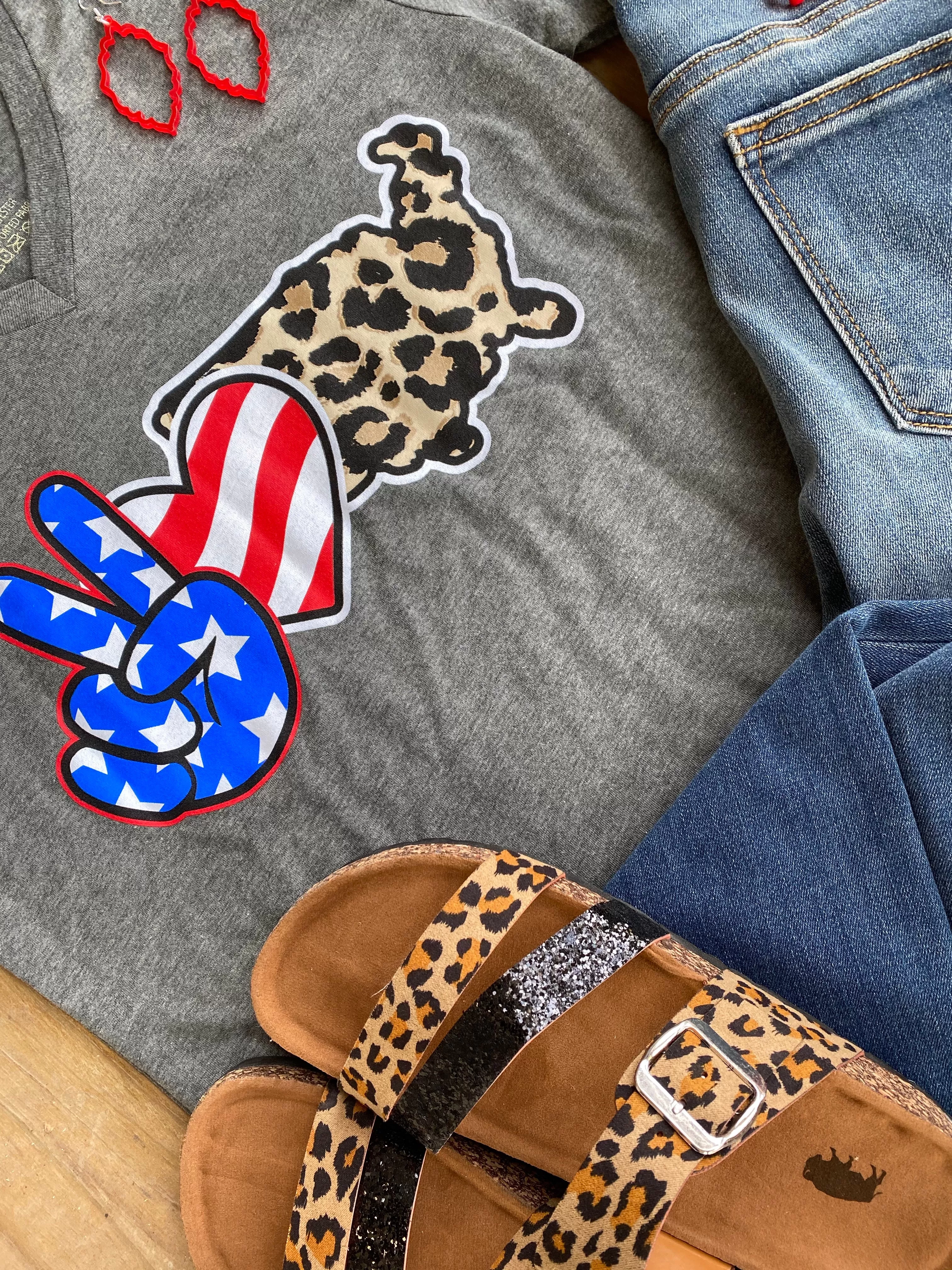 {PEACE LOVE AMERICA} Patriotic   Leopard Gray V-Neck Tee