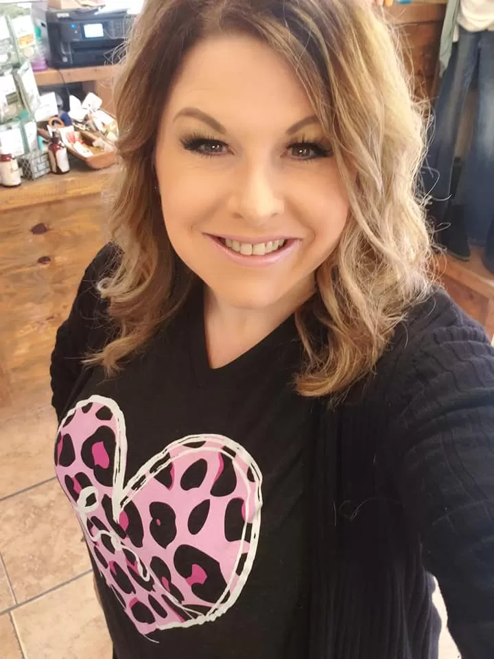 {PINKY PROMISE} Black   Pink Leopard Heart Char-Black V-Neck Tee