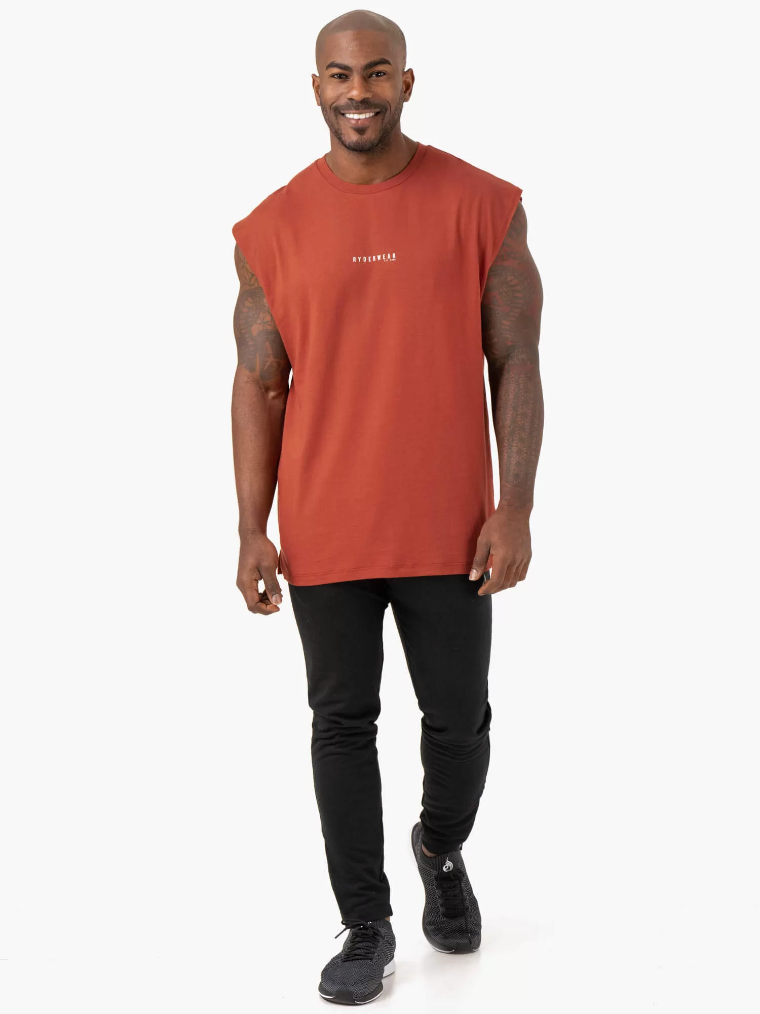 Pursuit Wide Cut Tank - Red Clay