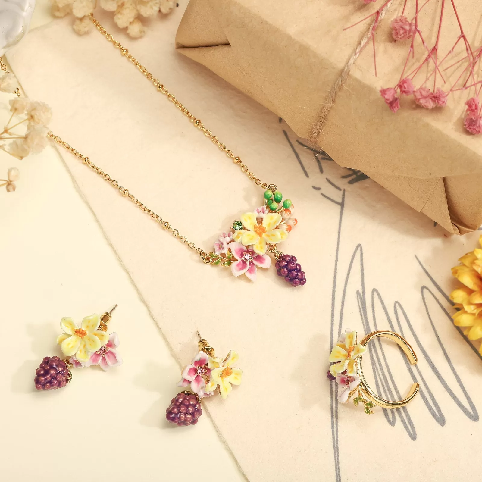 Sweet Grape Flower Necklace