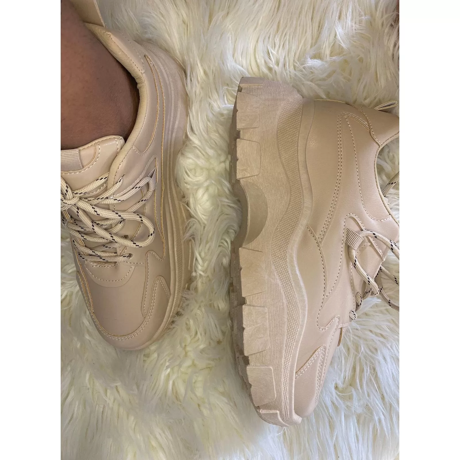 Thick Sole Casual Sneakers